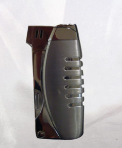 UPALJAČ SA PRIBOROM ZA LULU