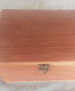 HUMIDOR HAND MADE CEDAR